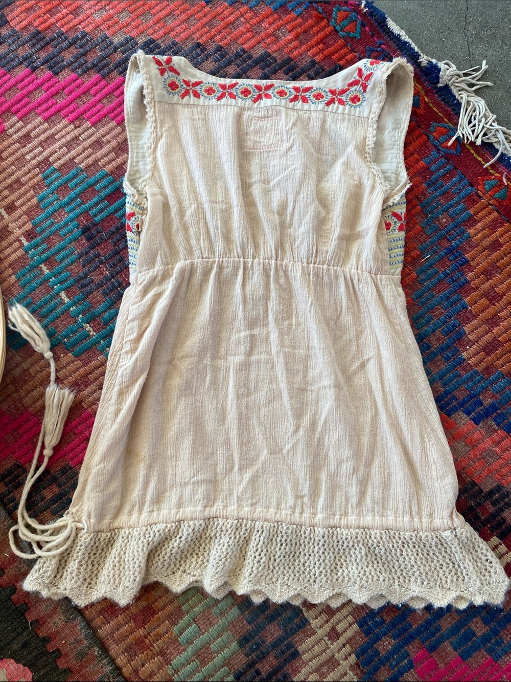 Free People cotton embroidered tank top blouse cream beige drawstring 6 small - Picture 6 of 10